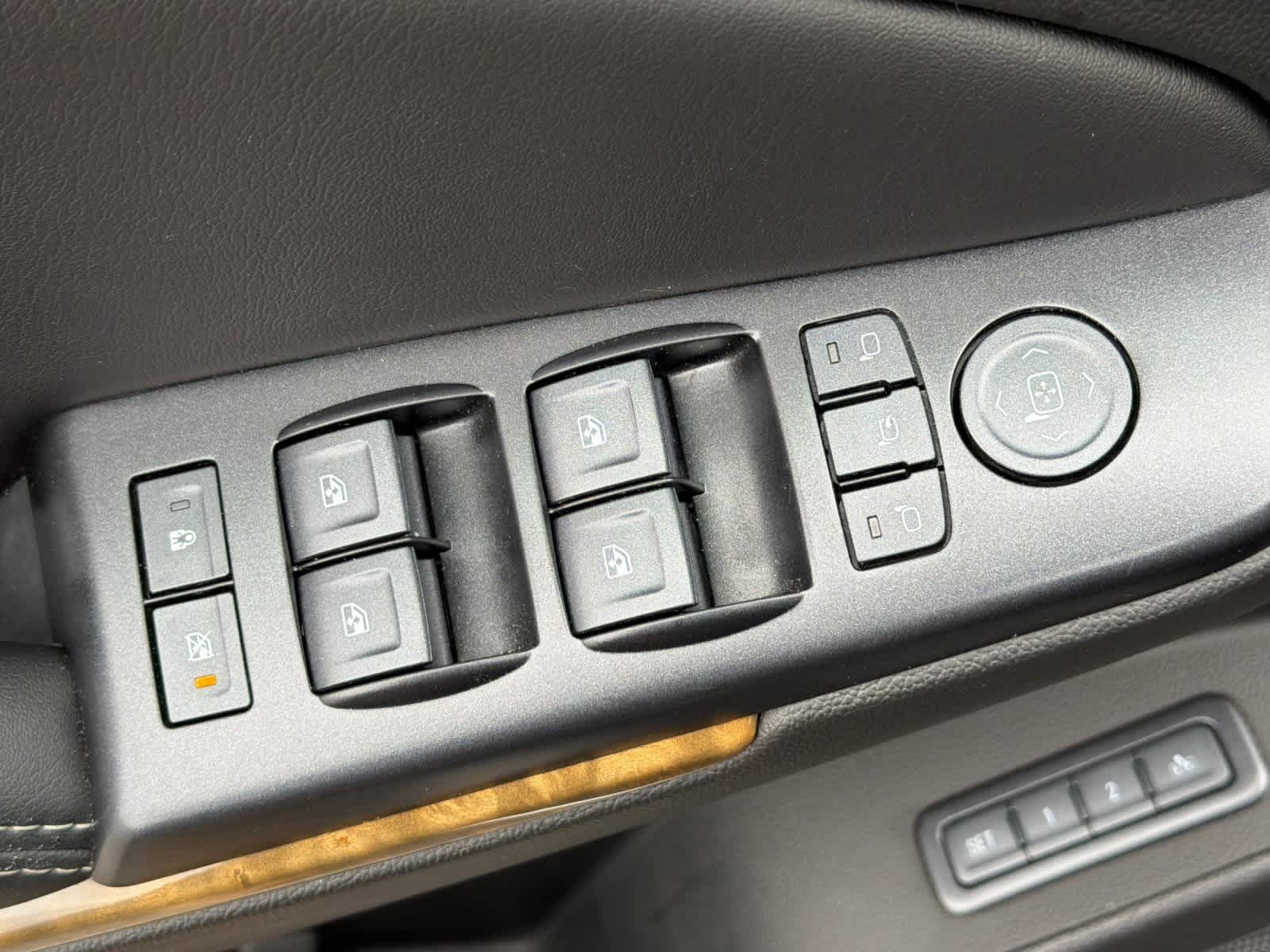 Thumbnail: 2017 GMC Yukon - 13