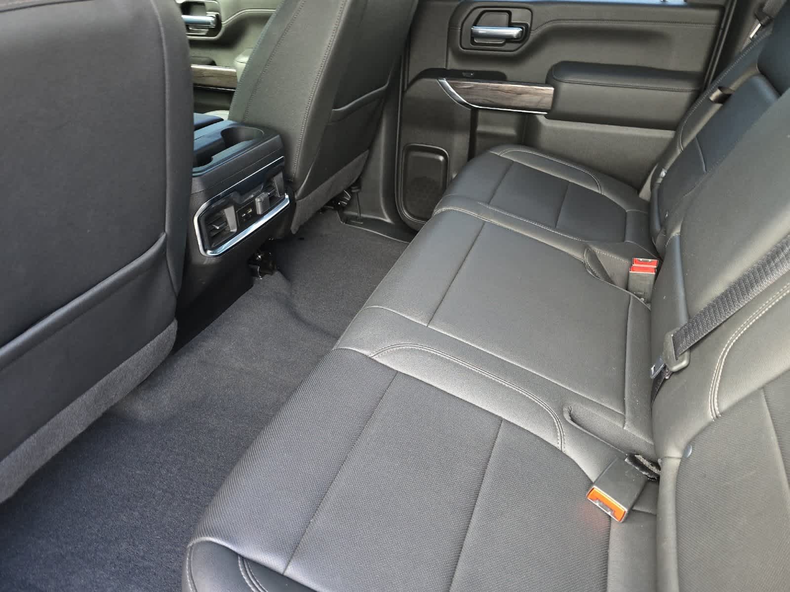 Thumbnail: 2022 Chevrolet Silverado 3500 - 4