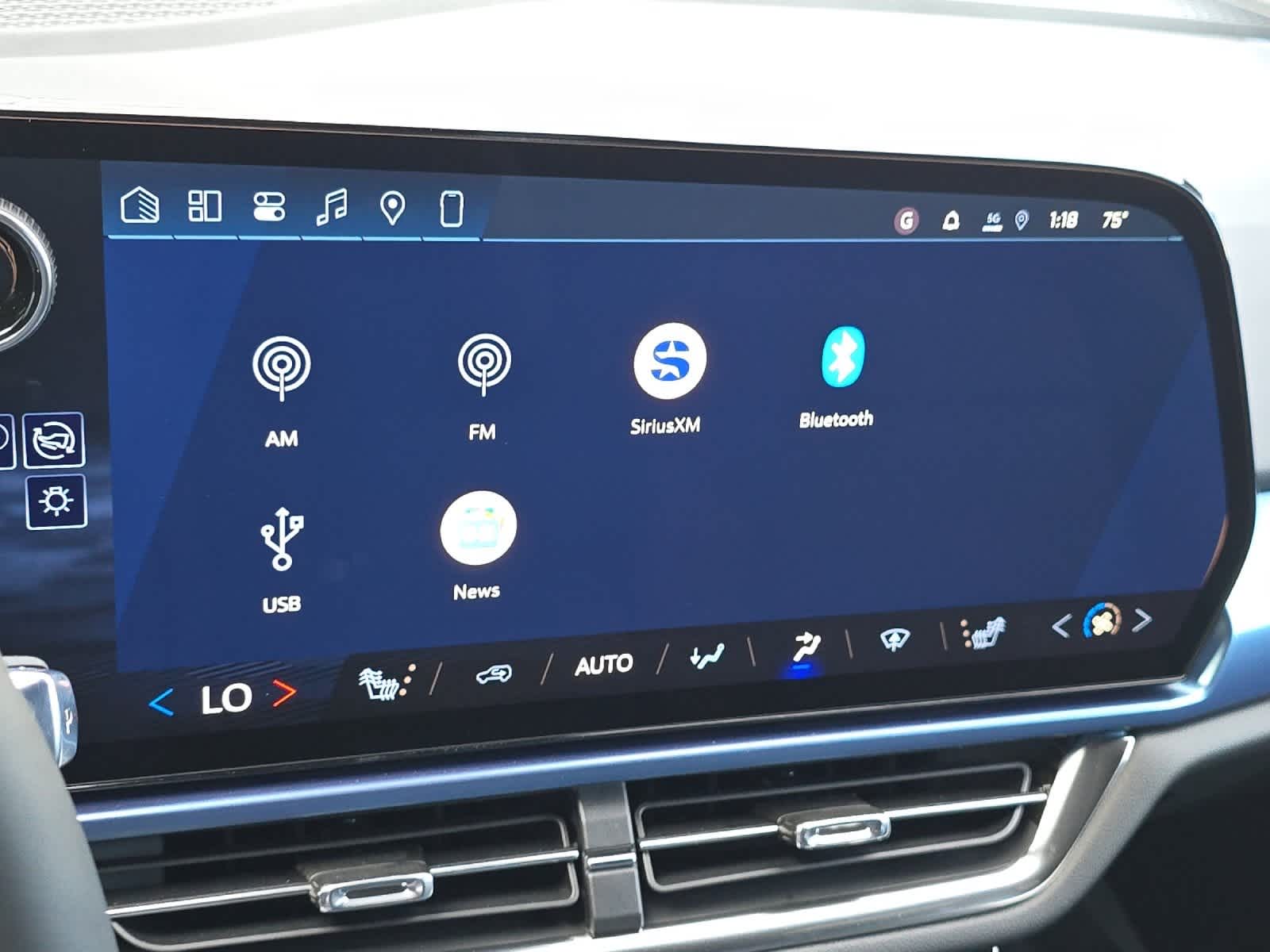 Thumbnail: 2026 Chevrolet Equinox - 18