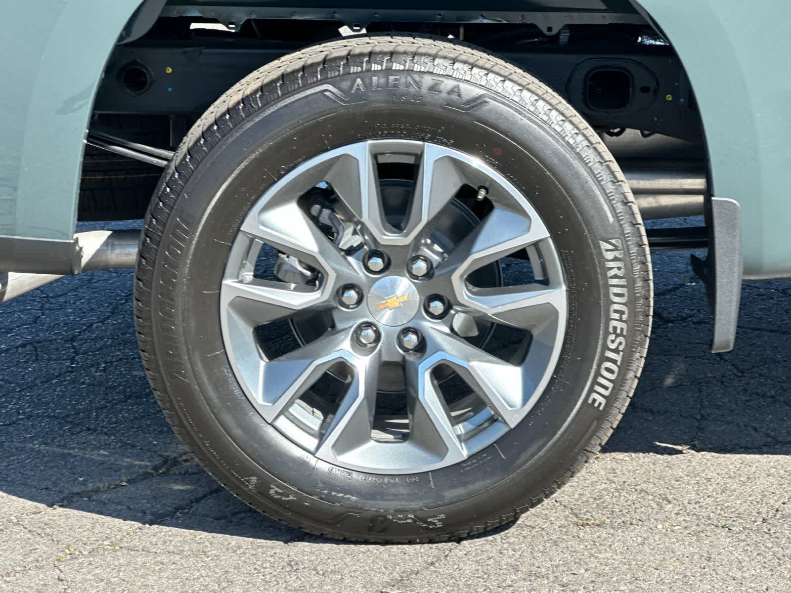 Thumbnail: 2026 Chevrolet Silverado 1500 - 26