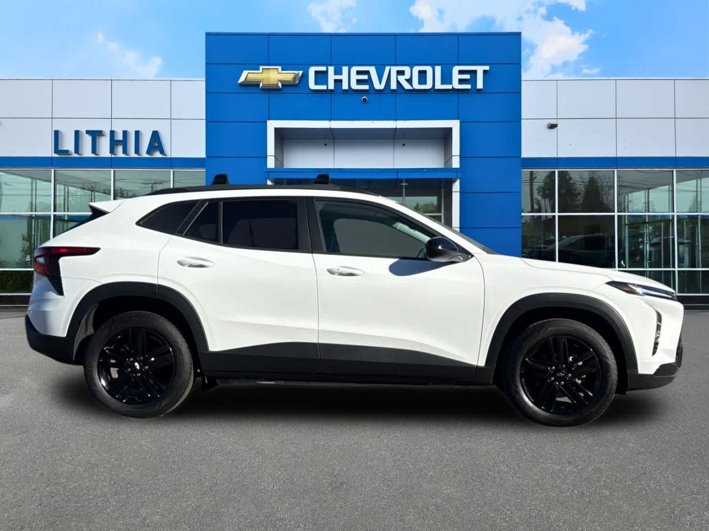 2026 Chevrolet Trax Activ - Photo 8