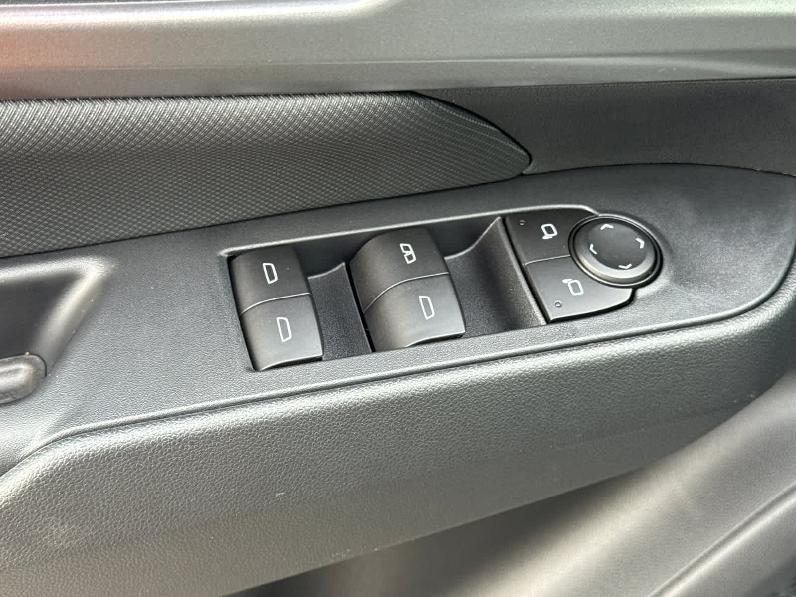 Thumbnail: 2026 Chevrolet Equinox - 13