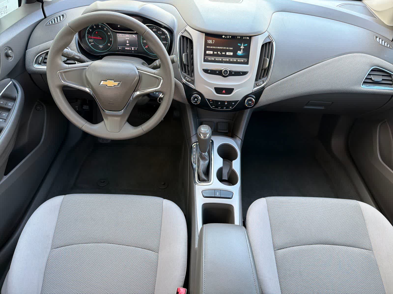 Thumbnail: 2018 Chevrolet Cruze - 3