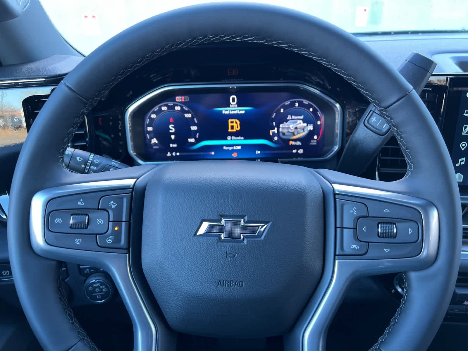 Thumbnail: 2026 Chevrolet Silverado 3500 - 23