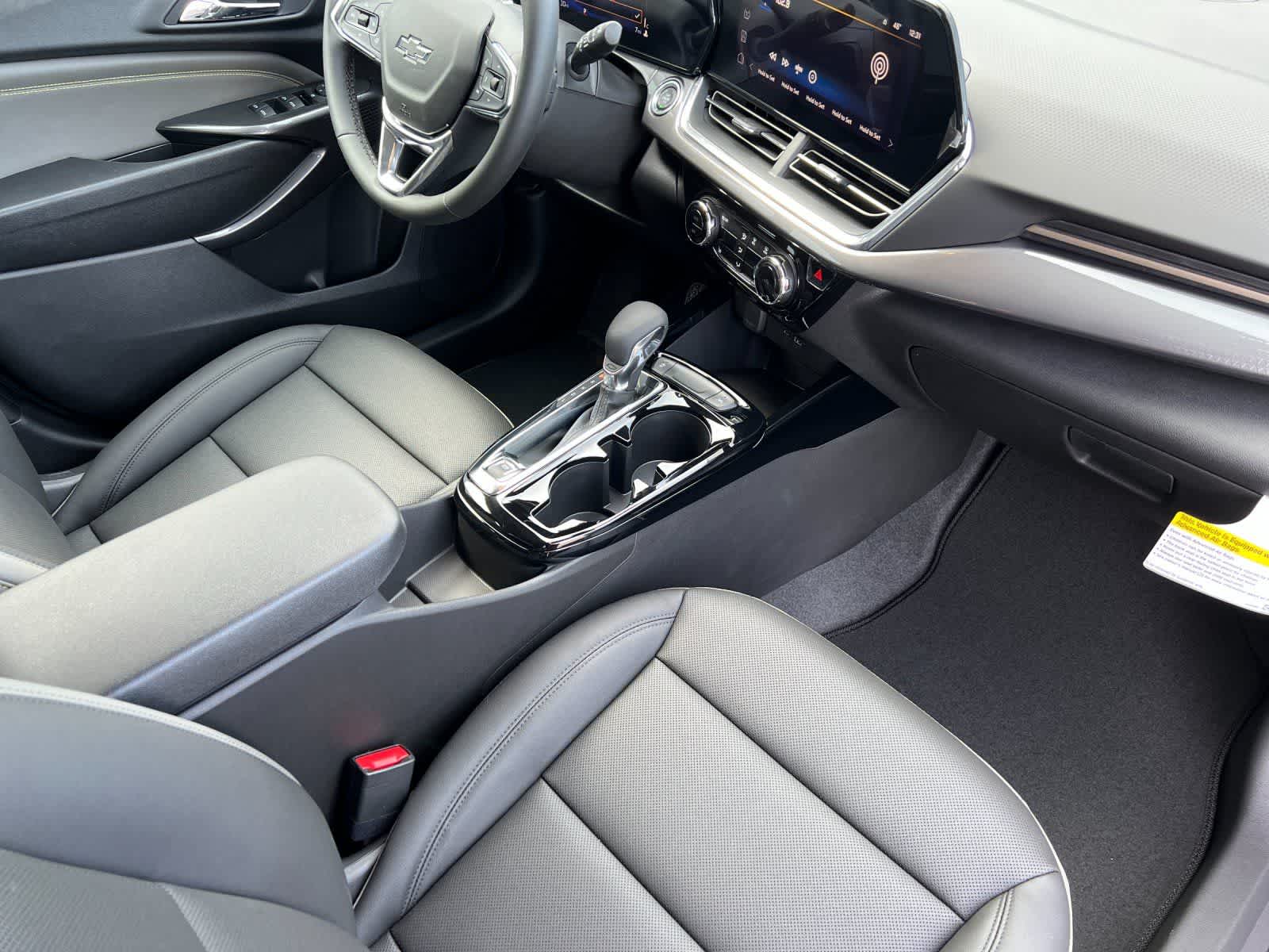 Thumbnail: 2026 Chevrolet Trax - 16