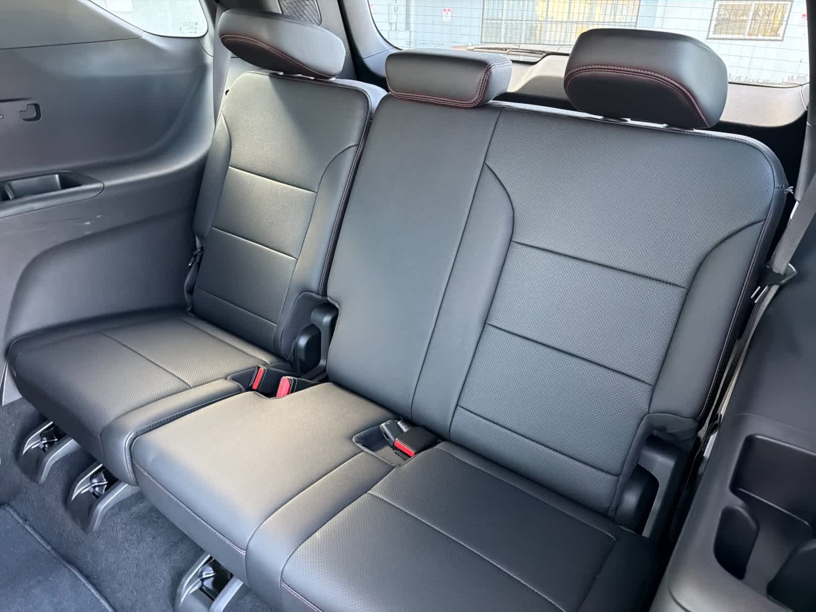 Thumbnail: 2025 Chevrolet Traverse - 15