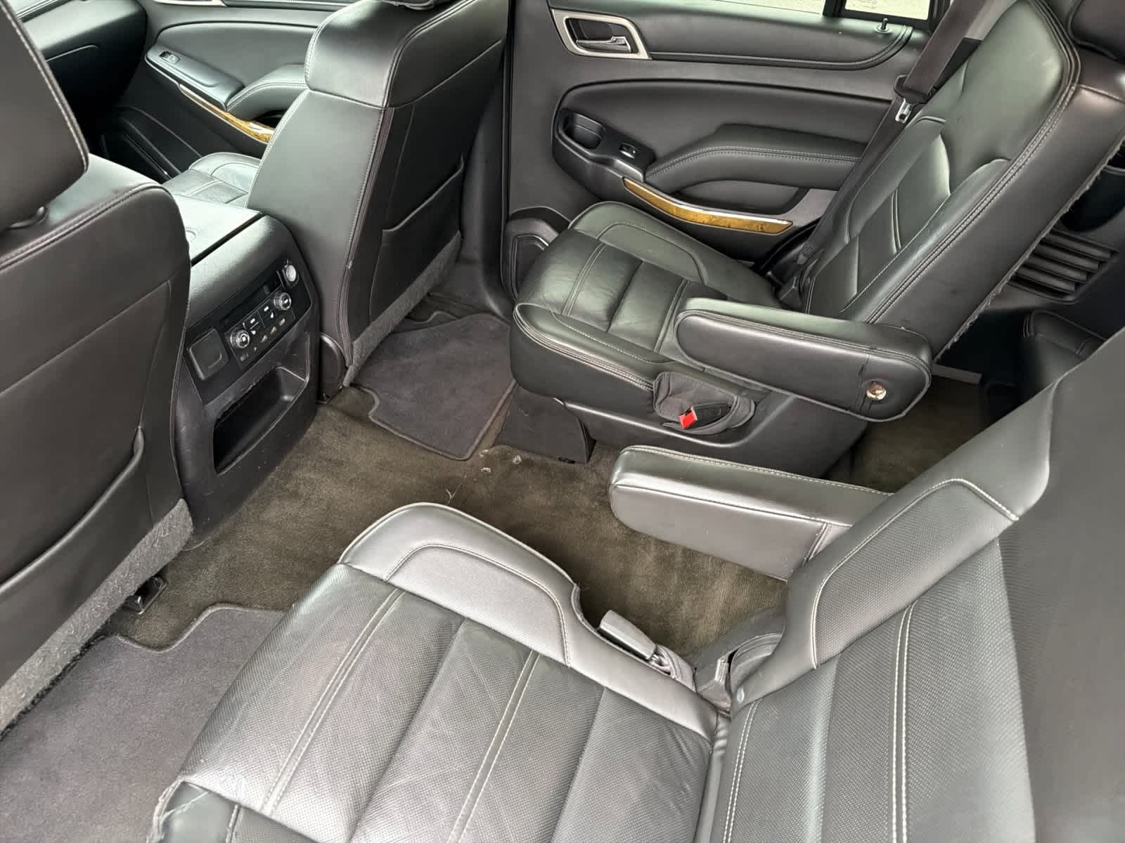 Thumbnail: 2017 GMC Yukon - 4