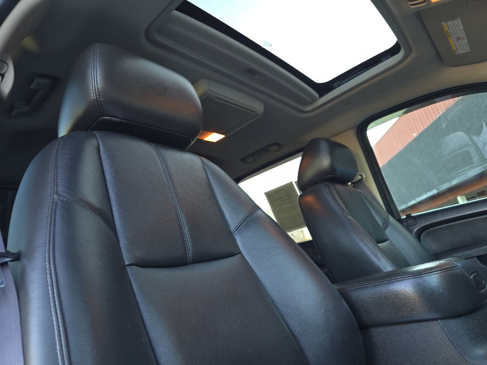 Thumbnail: 2011 GMC Sierra 3500 - 16