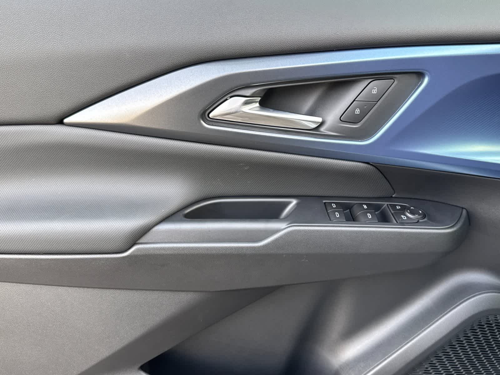 Thumbnail: 2026 Chevrolet Equinox - 12