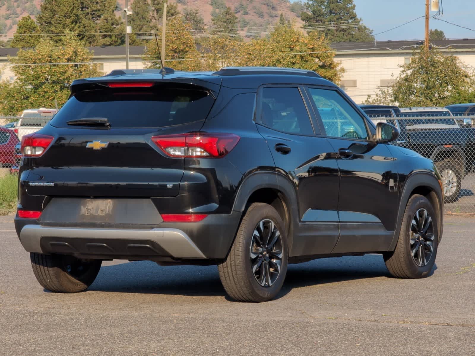 Thumbnail: 2022 Chevrolet TrailBlazer - 2
