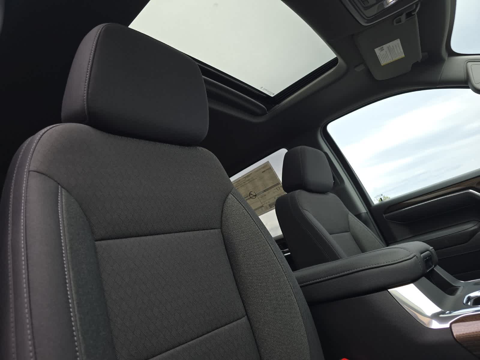 Thumbnail: 2026 Chevrolet Silverado 1500 - 16