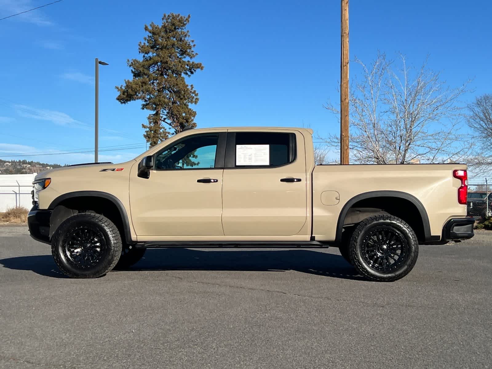 Thumbnail: 2022 Chevrolet Silverado 1500 - 5