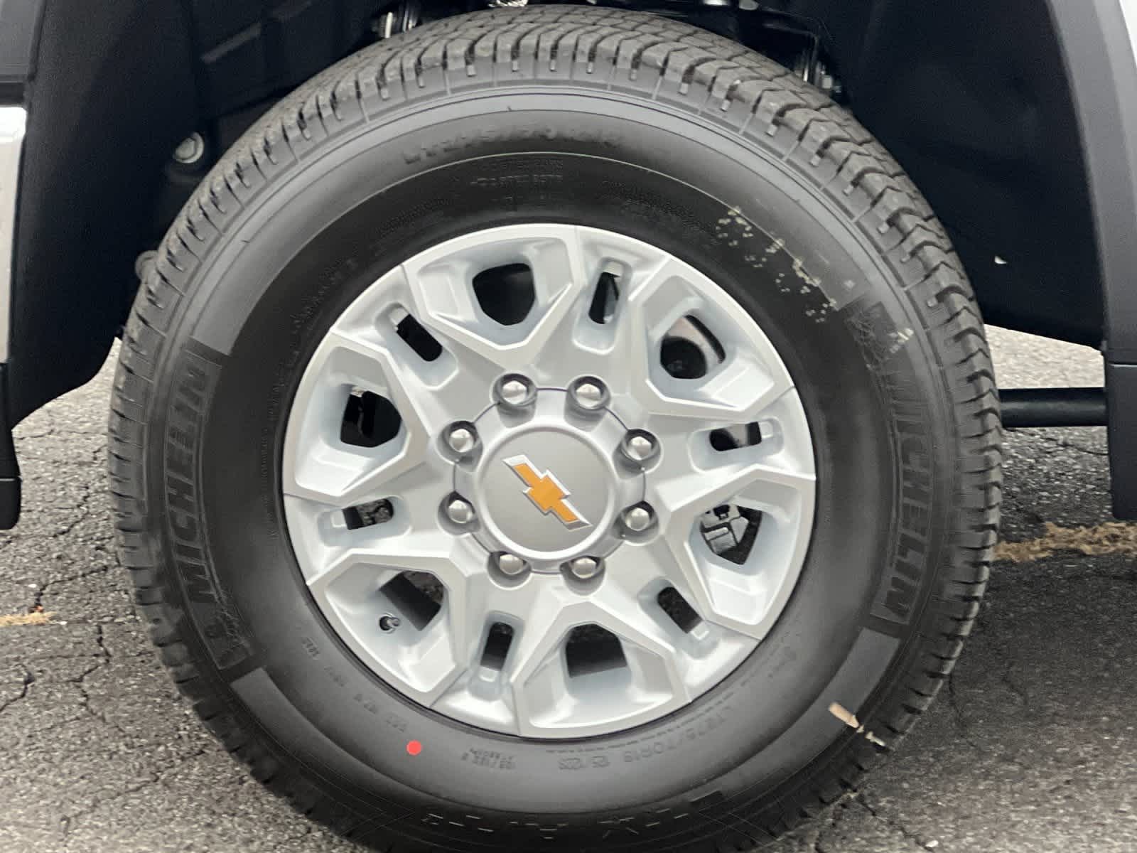 Thumbnail: 2026 Chevrolet Silverado 3500 - 24