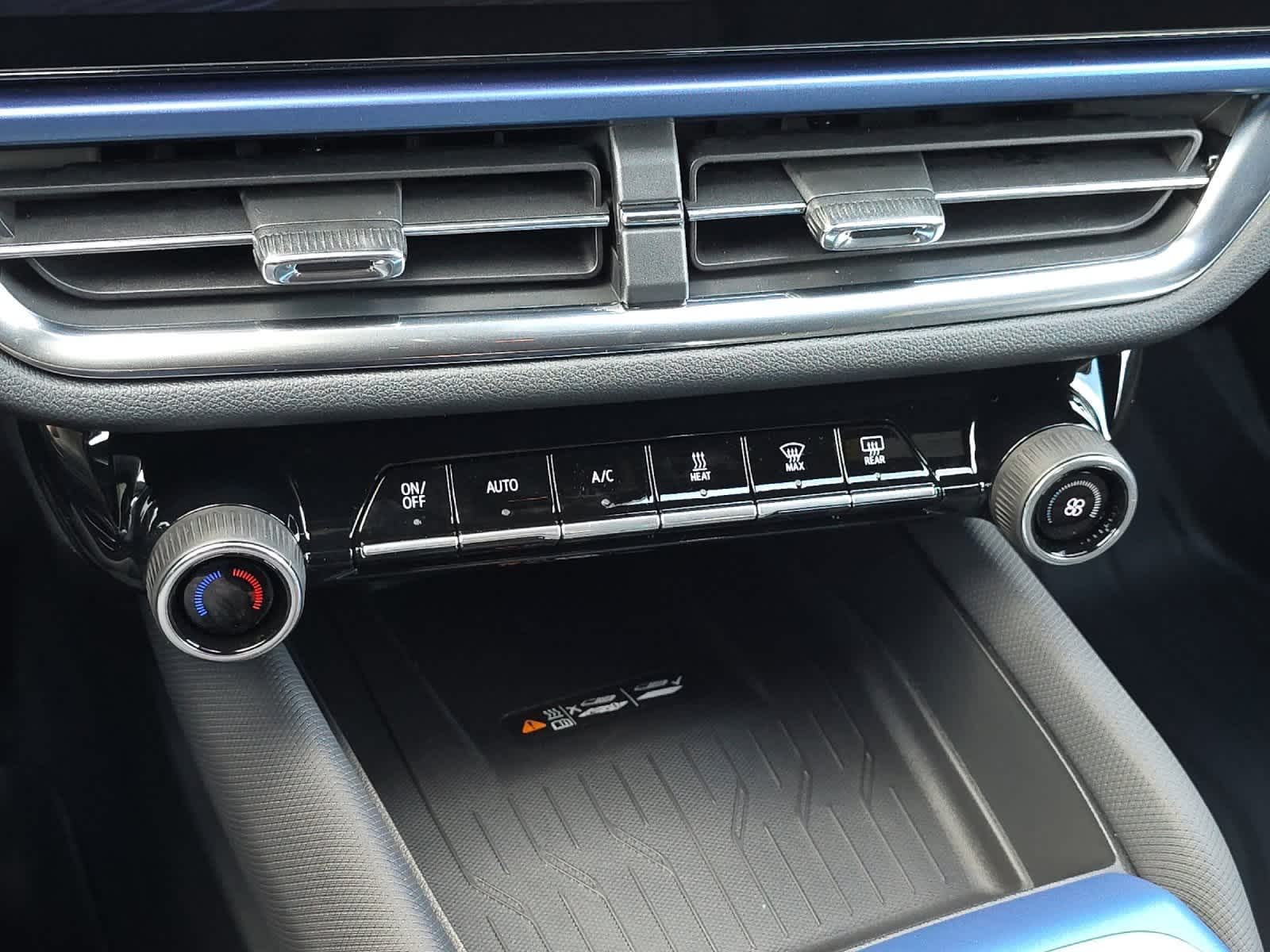 Thumbnail: 2026 Chevrolet Equinox - 21