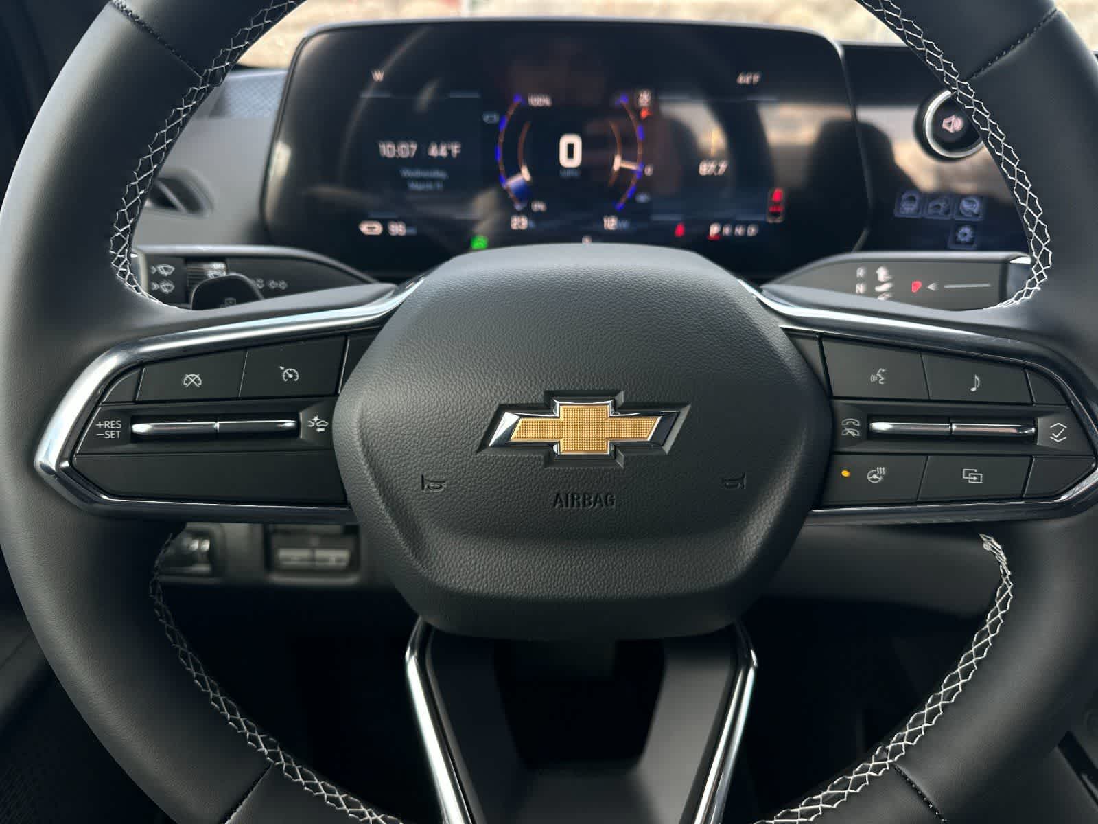 Thumbnail: 2026 Chevrolet Silverado EV - 22