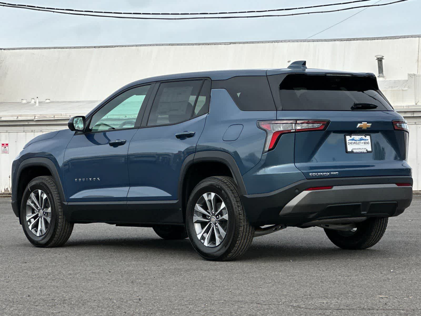 Thumbnail: 2026 Chevrolet Equinox - 6