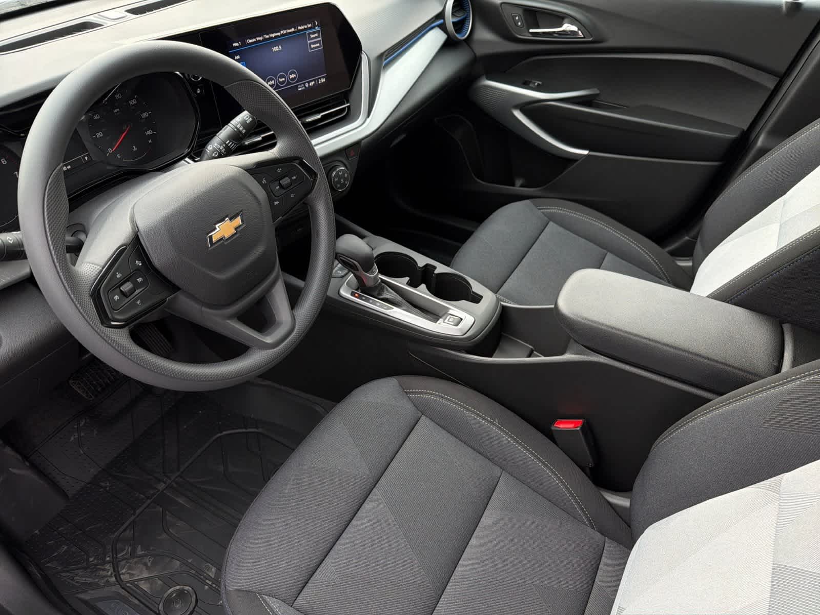 Thumbnail: 2026 Chevrolet Trax - 11