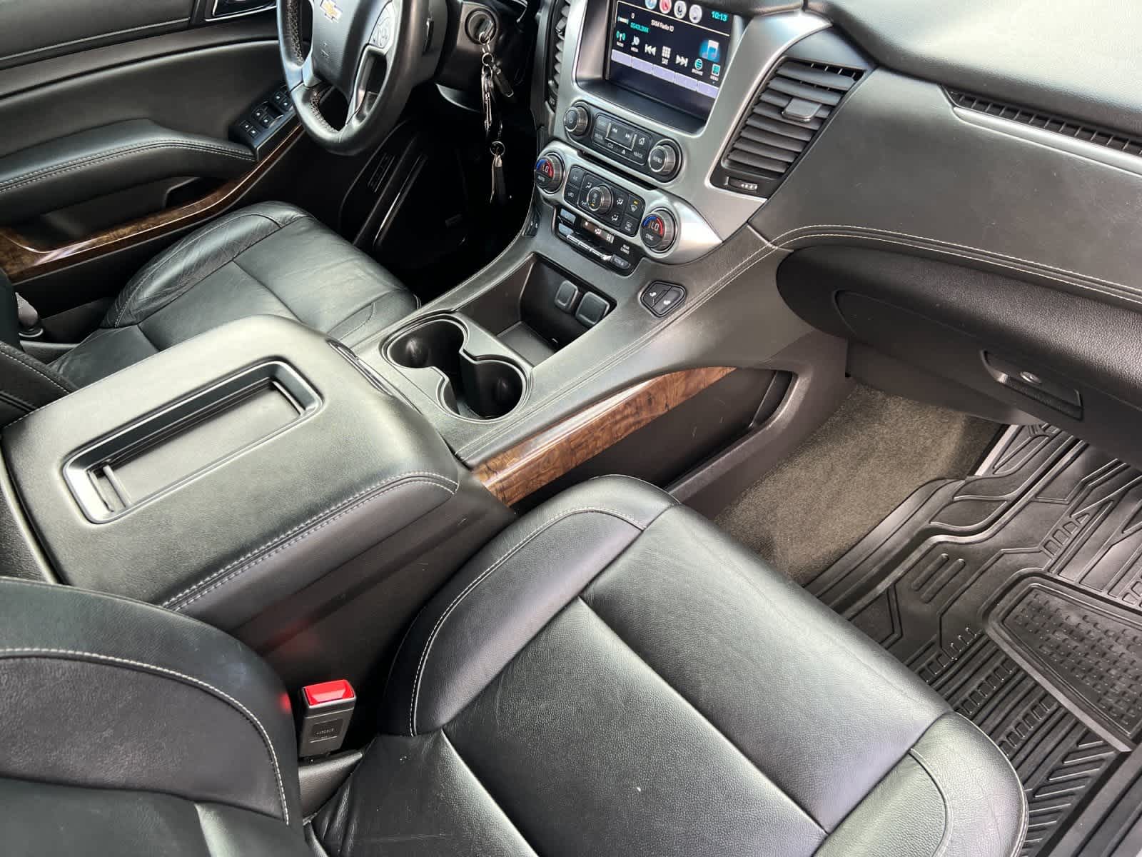 Thumbnail: 2017 Chevrolet Suburban - 17