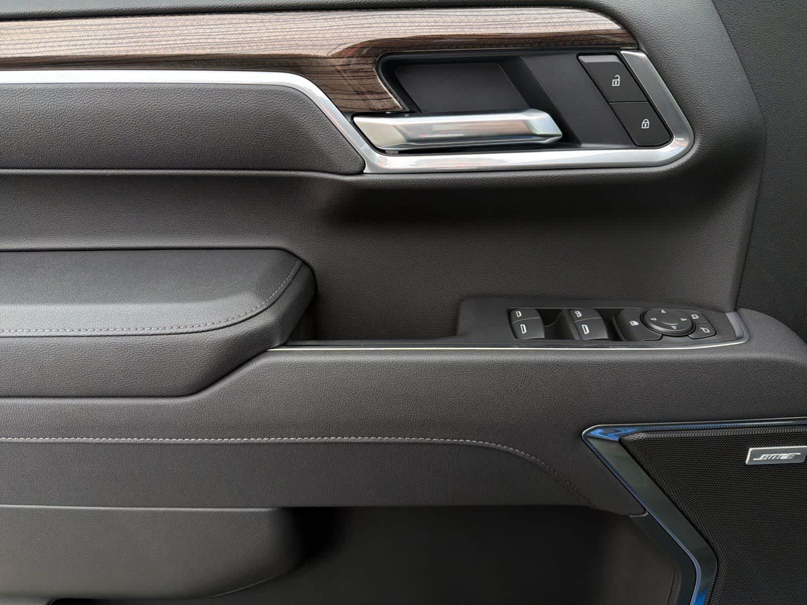 Thumbnail: 2026 Chevrolet Silverado 1500 - 12