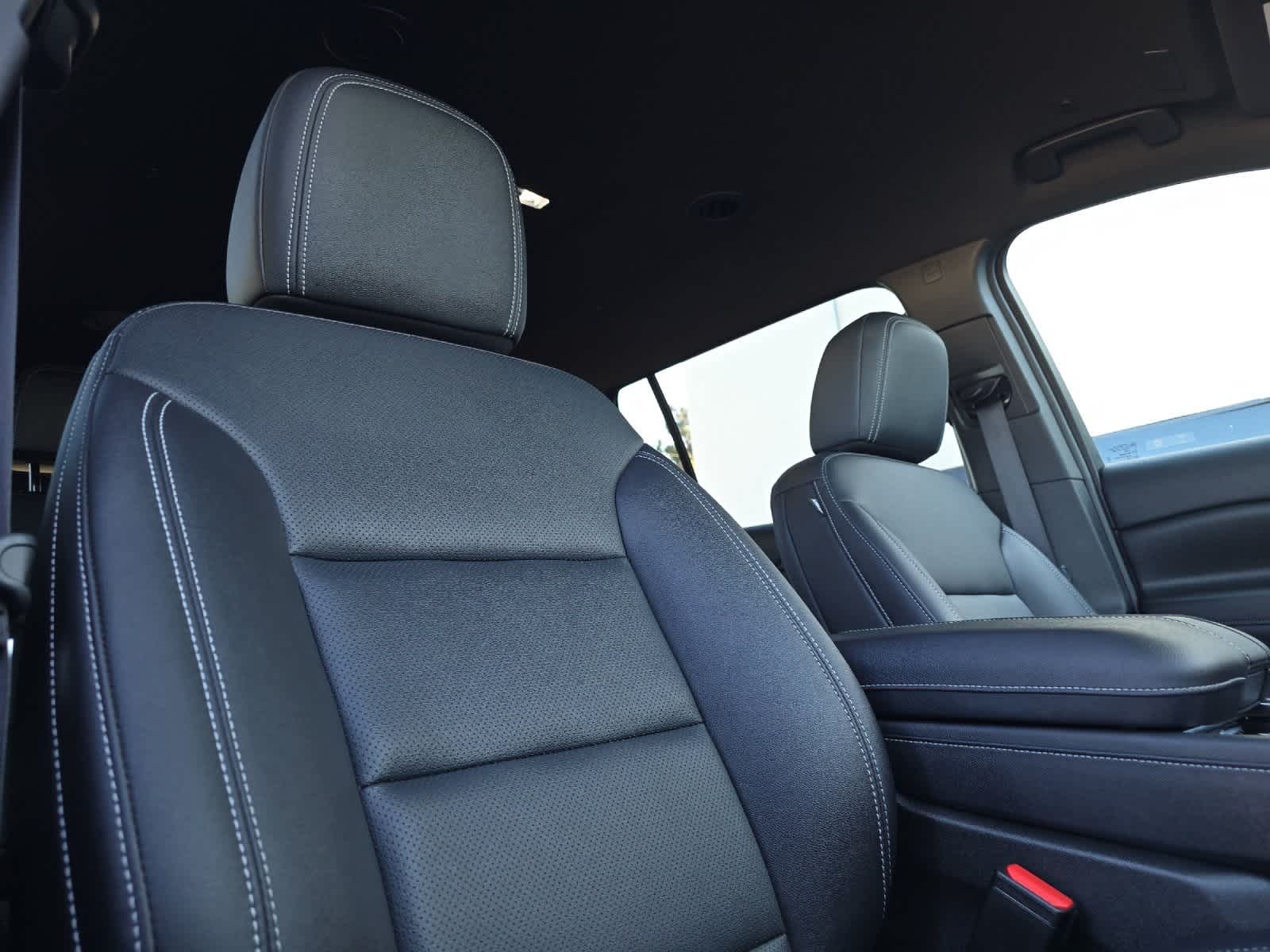 Thumbnail: 2025 Chevrolet Traverse - 18