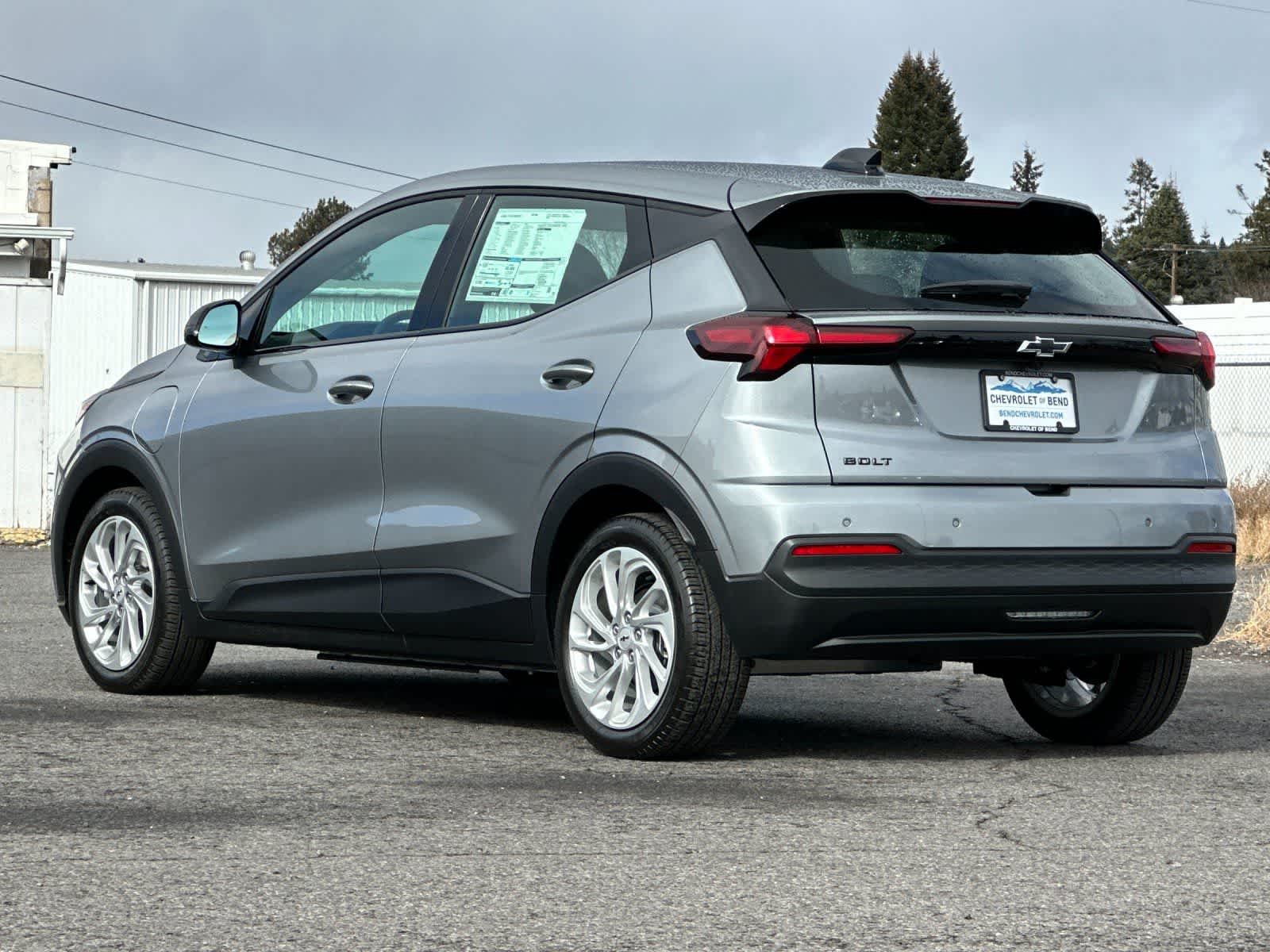 Thumbnail: 2027 Chevrolet Bolt EV - 6