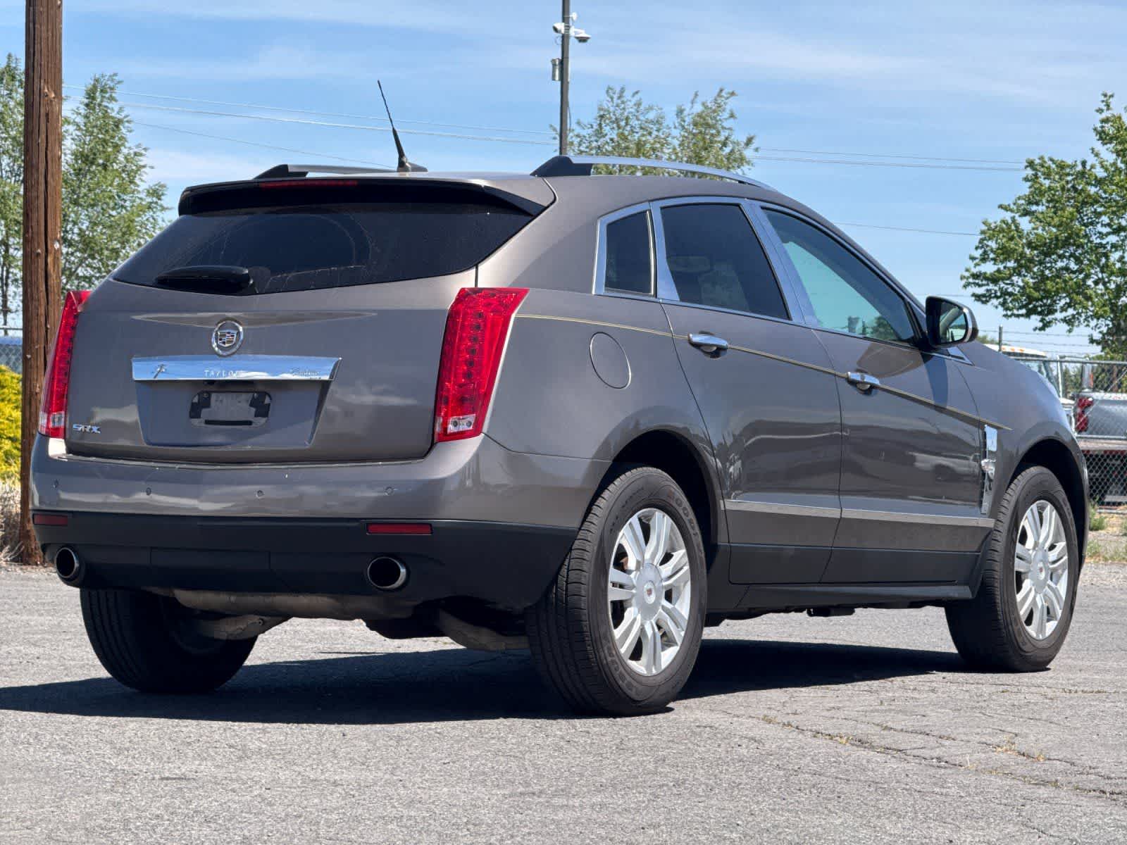 Thumbnail: 2011 Cadillac SRX - 2