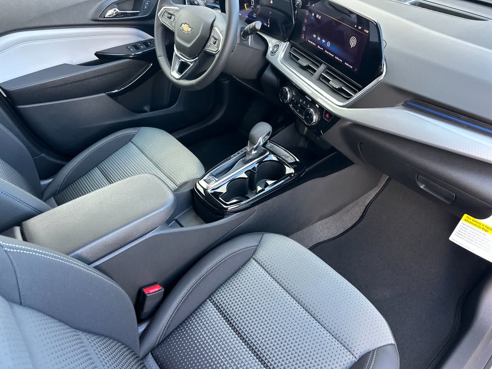 Thumbnail: 2026 Chevrolet Trax - 16