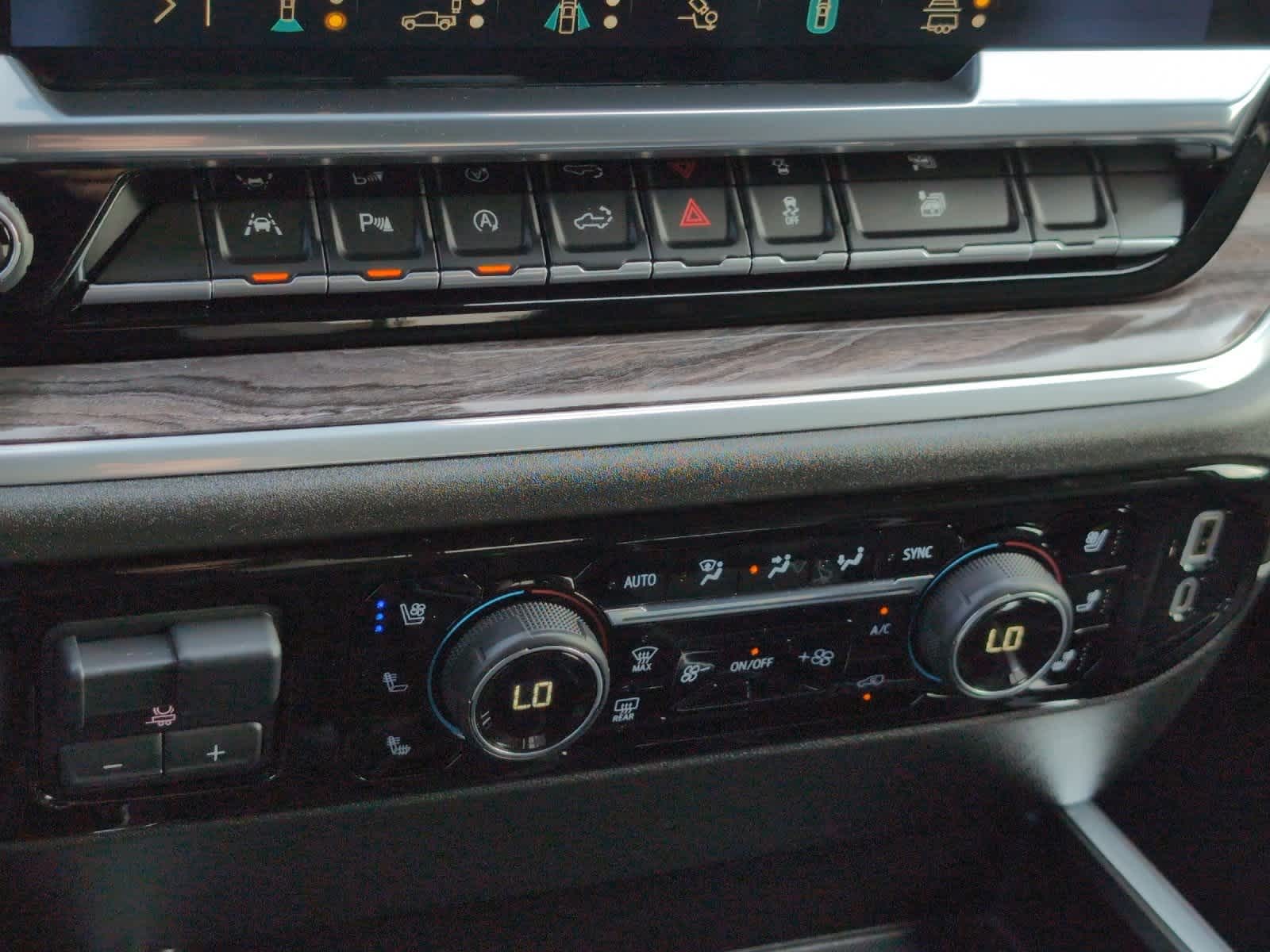 Thumbnail: 2023 Chevrolet Silverado 1500 - 19