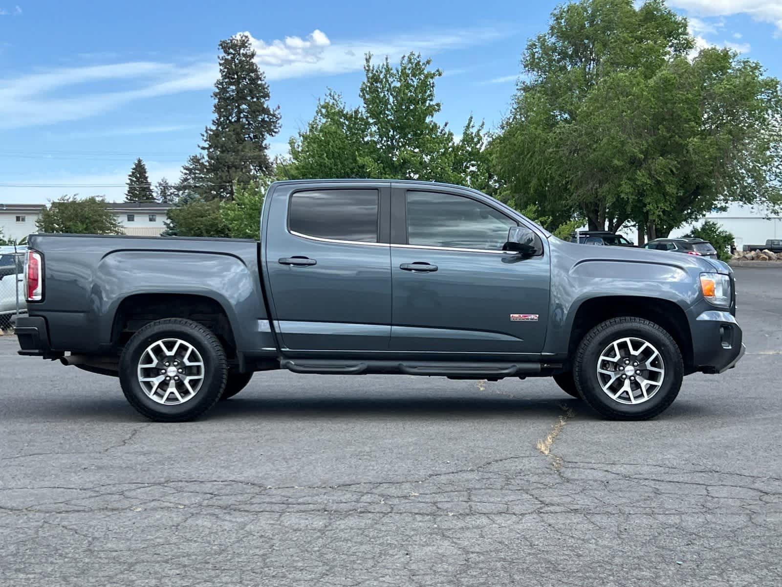 2015 GMC Canyon SLE 8