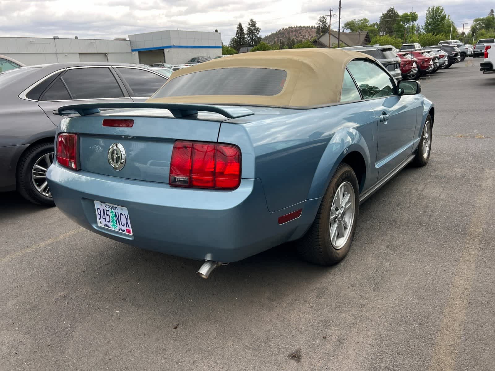 Thumbnail: 2006 Ford Mustang - 2