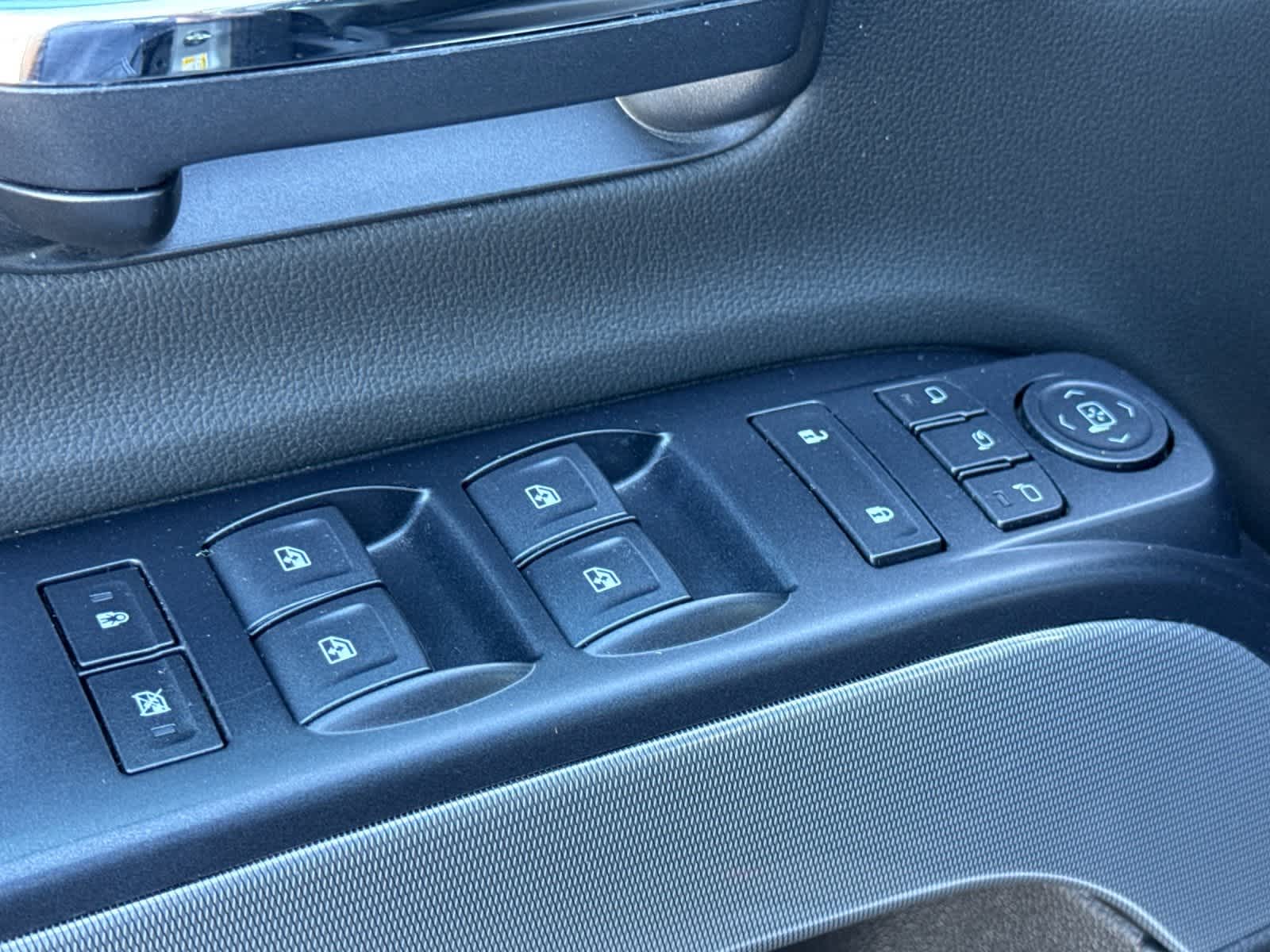 Thumbnail: 2019 Chevrolet Silverado 2500 - 13