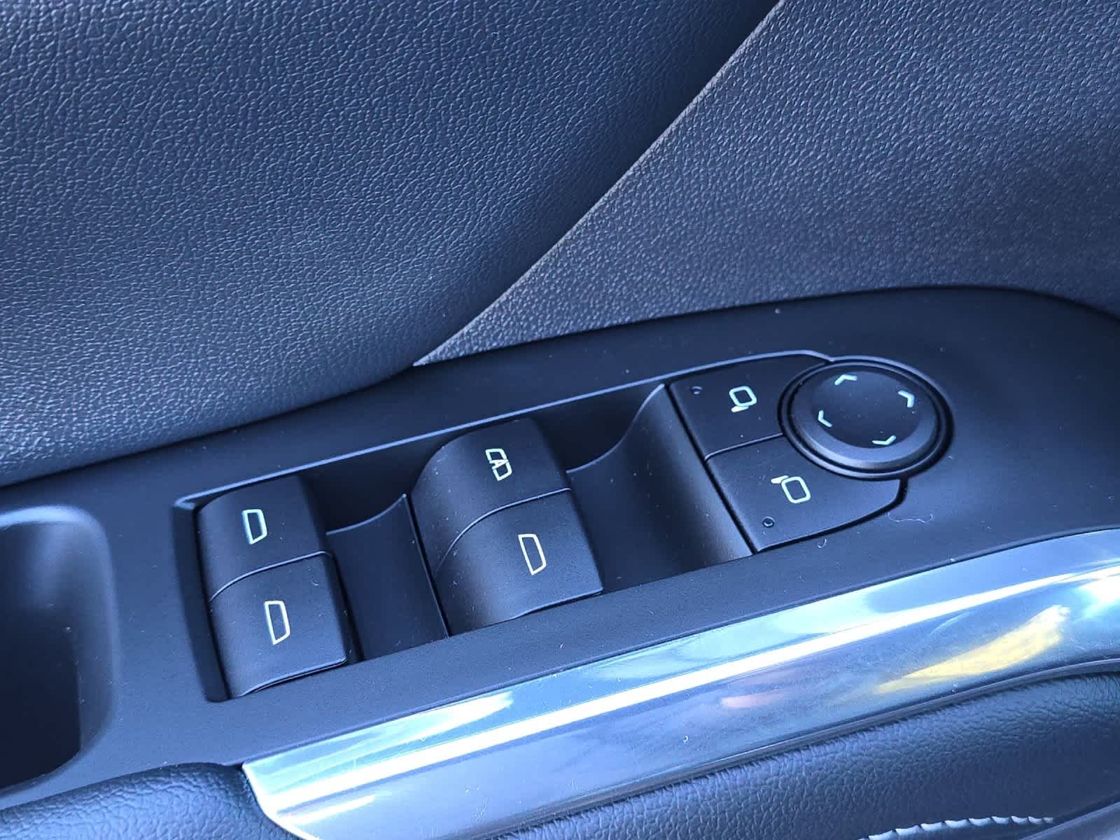 Thumbnail: 2025 Chevrolet Traverse - 13