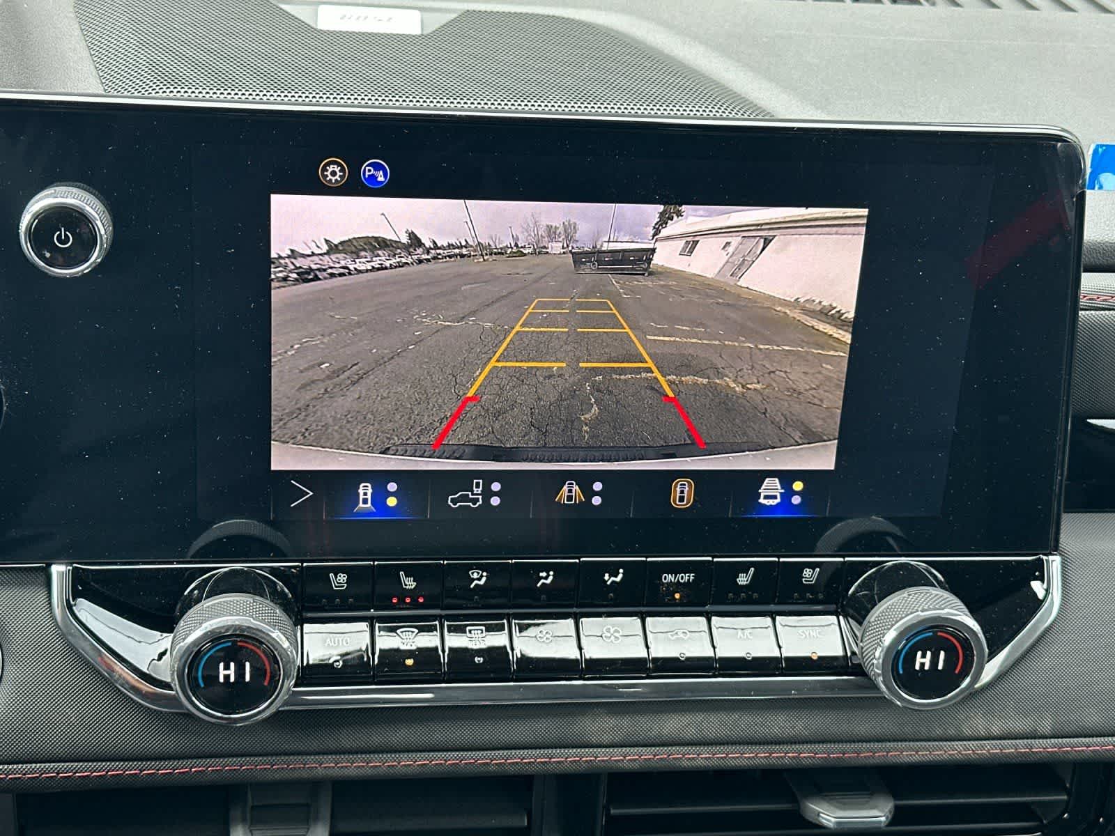 Thumbnail: 2026 Chevrolet Colorado - 19