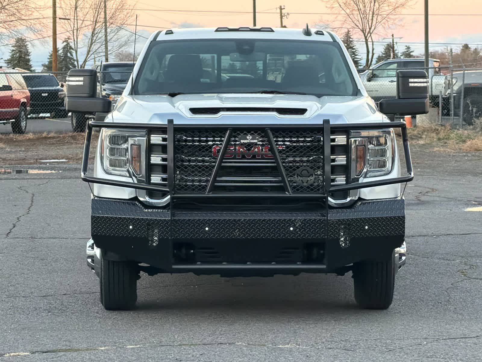 Thumbnail: 2021 GMC Sierra 3500 - 10