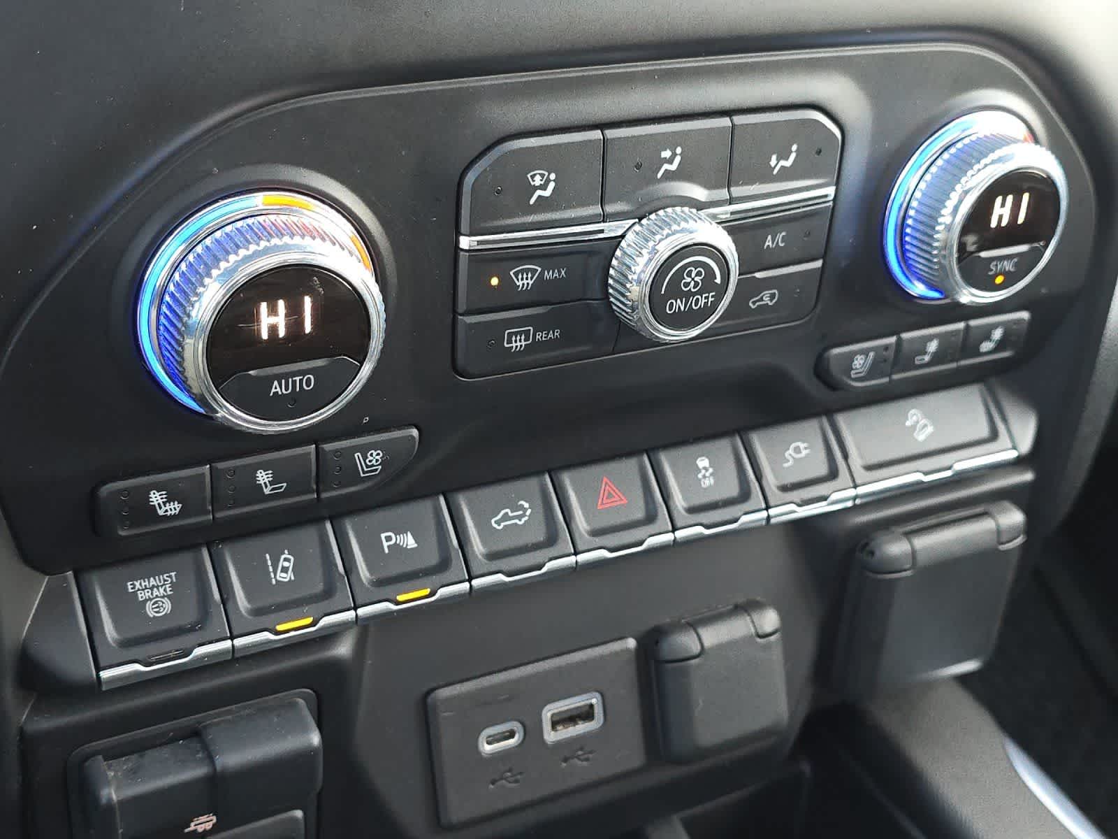 Thumbnail: 2021 GMC Sierra 2500 - 19