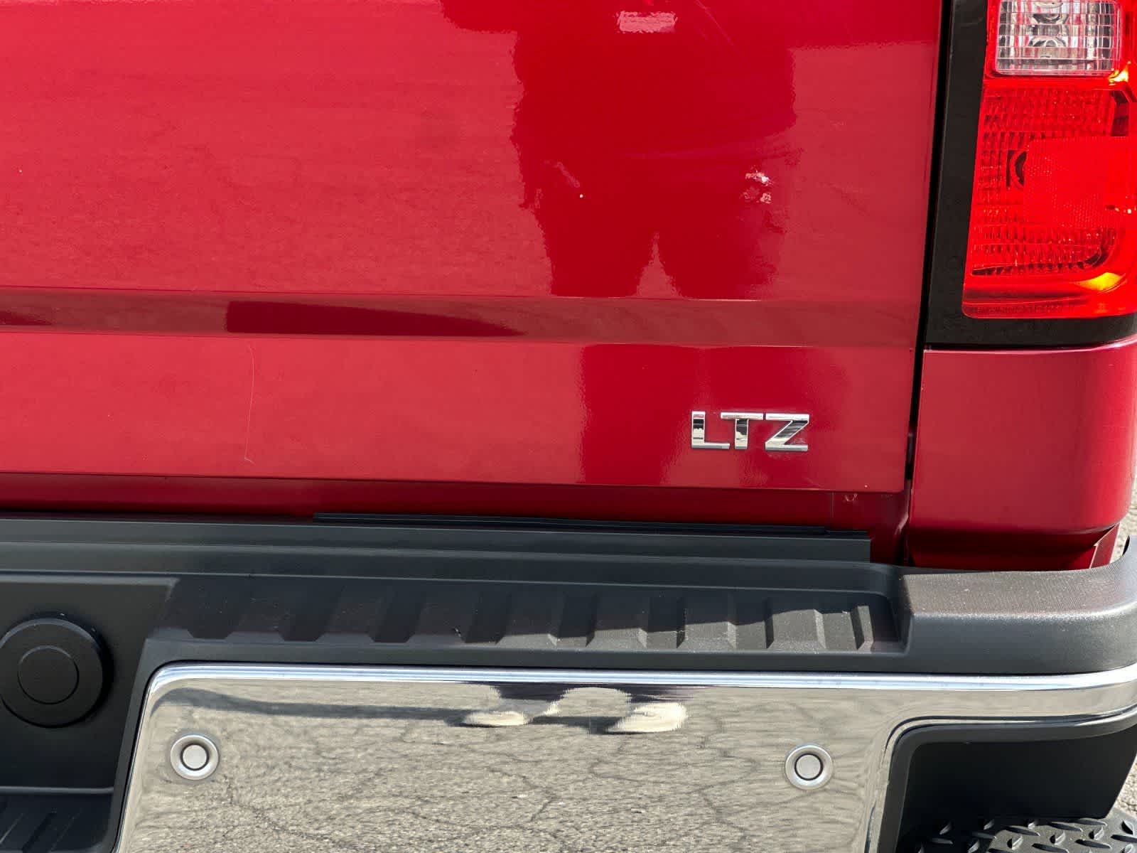 Thumbnail: 2019 Chevrolet Silverado 3500 - 26