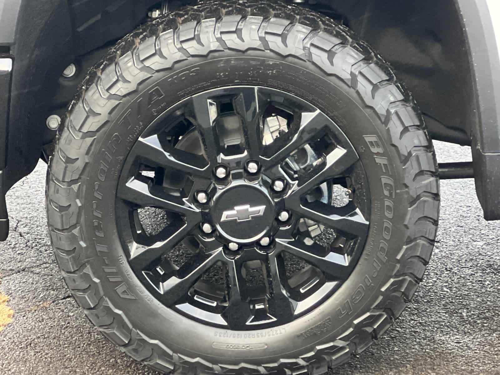 Thumbnail: 2026 Chevrolet Silverado 2500 - 24