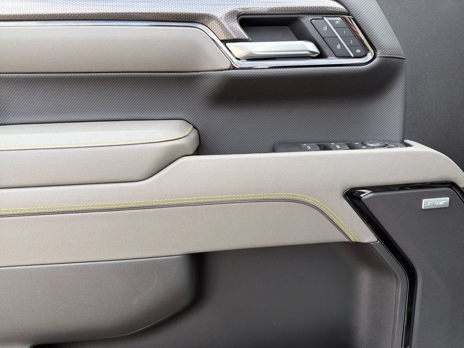 Thumbnail: 2026 Chevrolet Silverado 1500 - 12