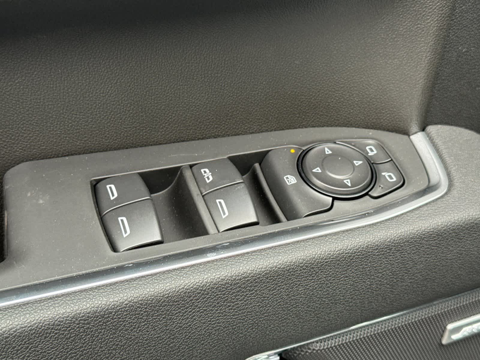 Thumbnail: 2026 Chevrolet Silverado 1500 - 13