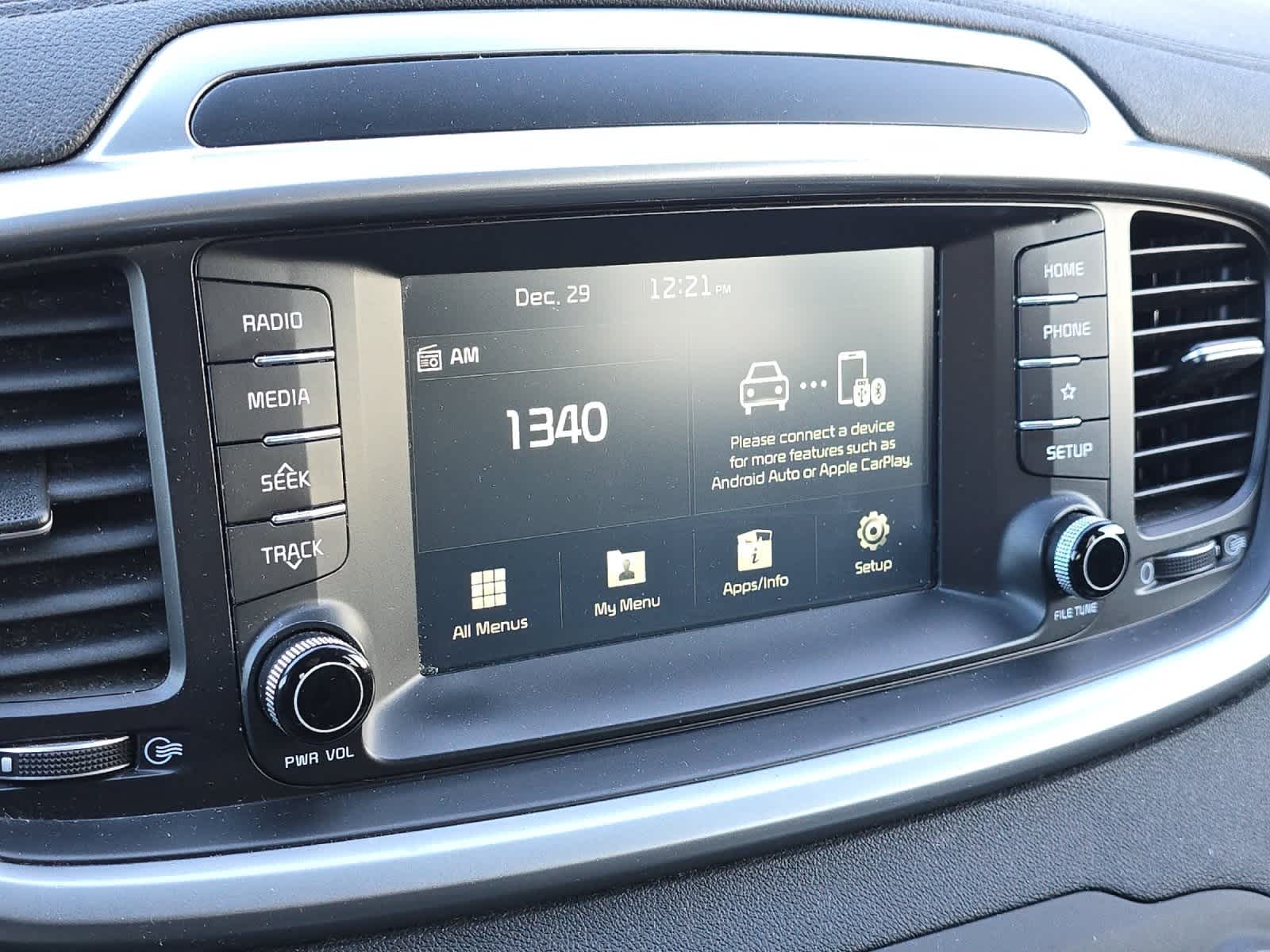 Thumbnail: 2019 Kia Sorento - 19