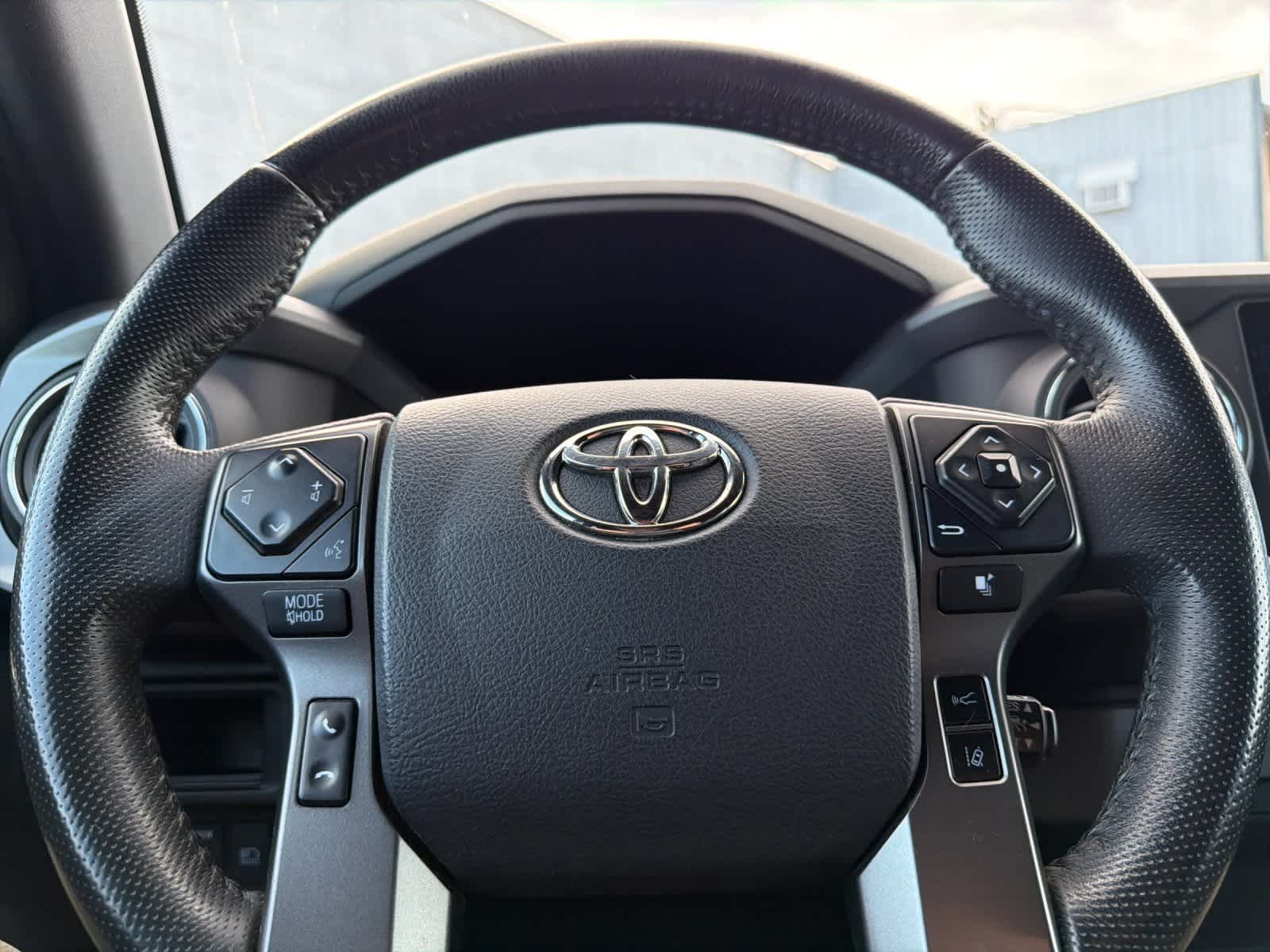 Thumbnail: 2019 Toyota Tacoma - 22