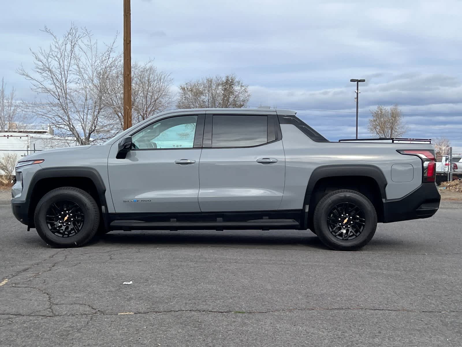 Thumbnail: 2026 Chevrolet Silverado EV - 5