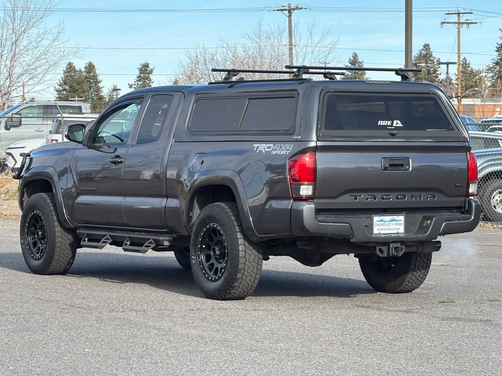 Thumbnail: 2019 Toyota Tacoma - 6
