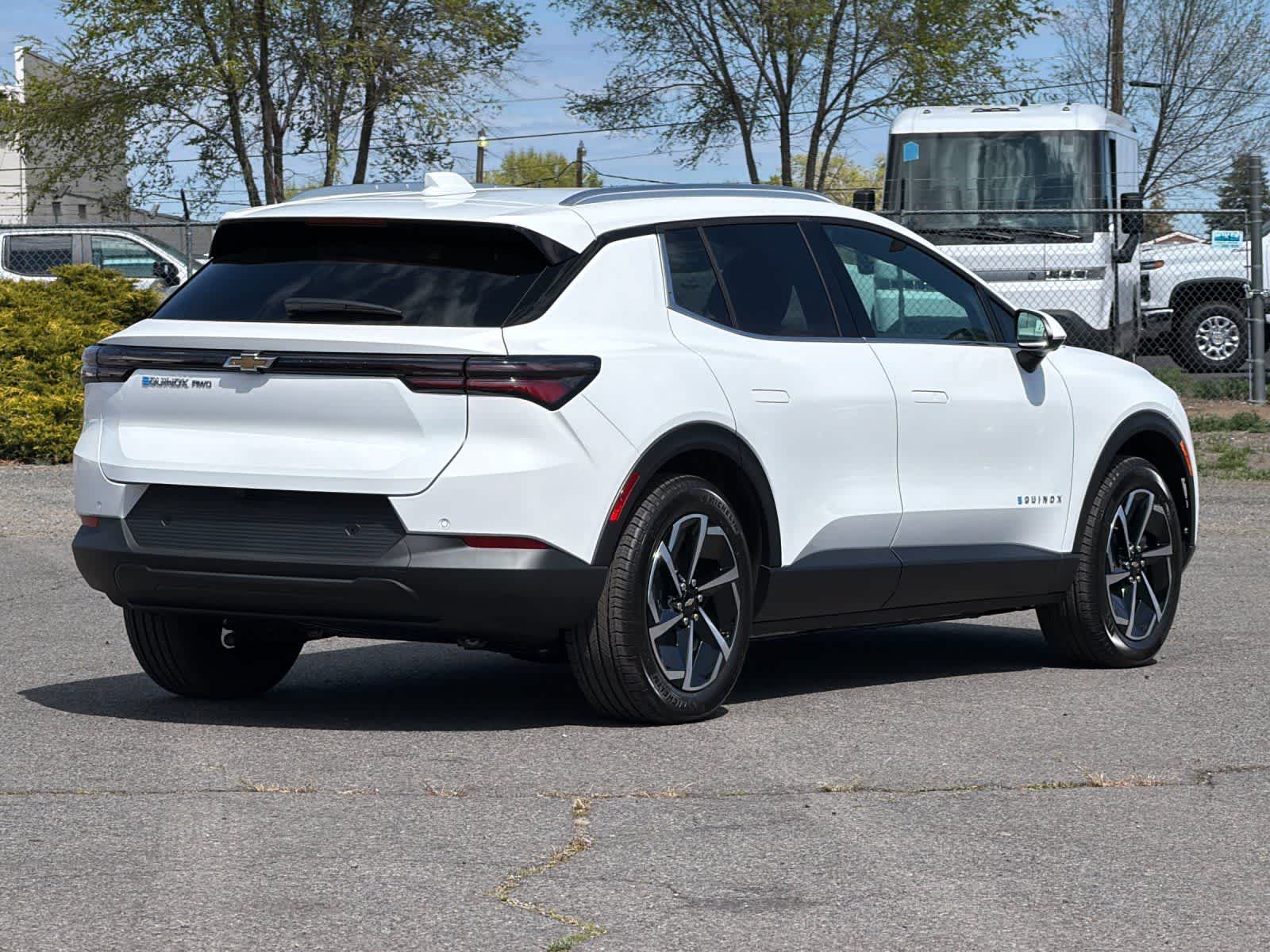Thumbnail: 2026 Chevrolet Equinox - 2