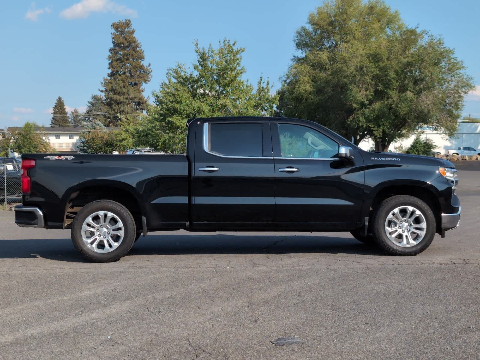 Thumbnail: 2023 Chevrolet Silverado 1500 - 8