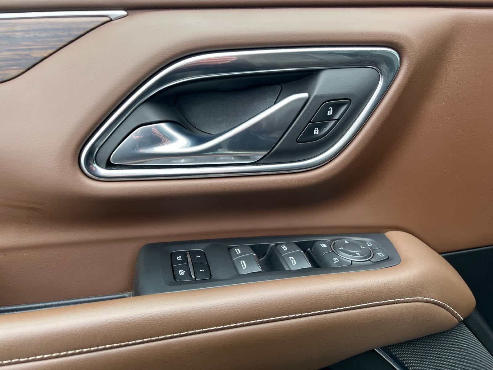 Thumbnail: 2023 Chevrolet Tahoe - 12