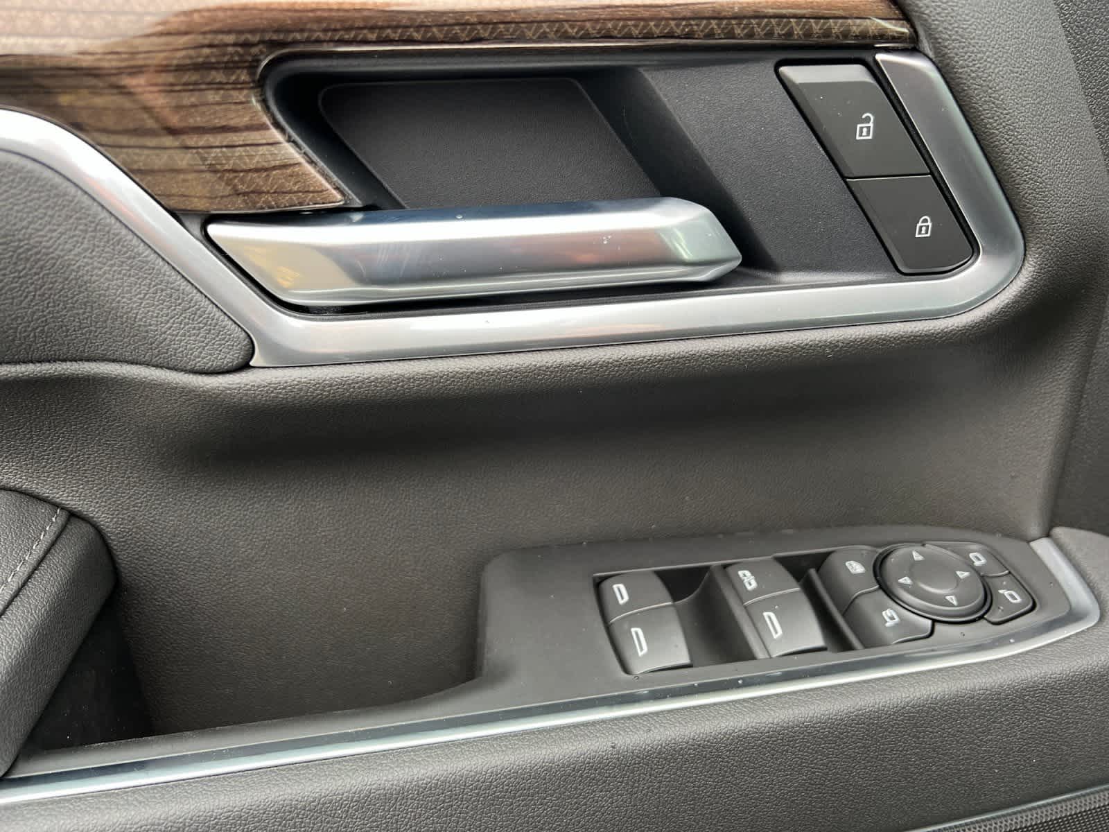 Thumbnail: 2026 Chevrolet Silverado 2500 - 12