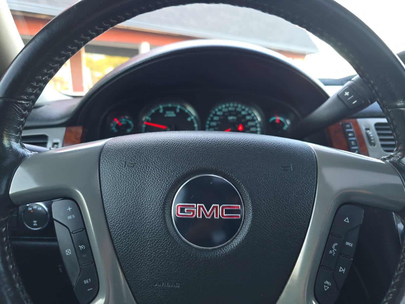 Thumbnail: 2011 GMC Sierra 3500 - 22