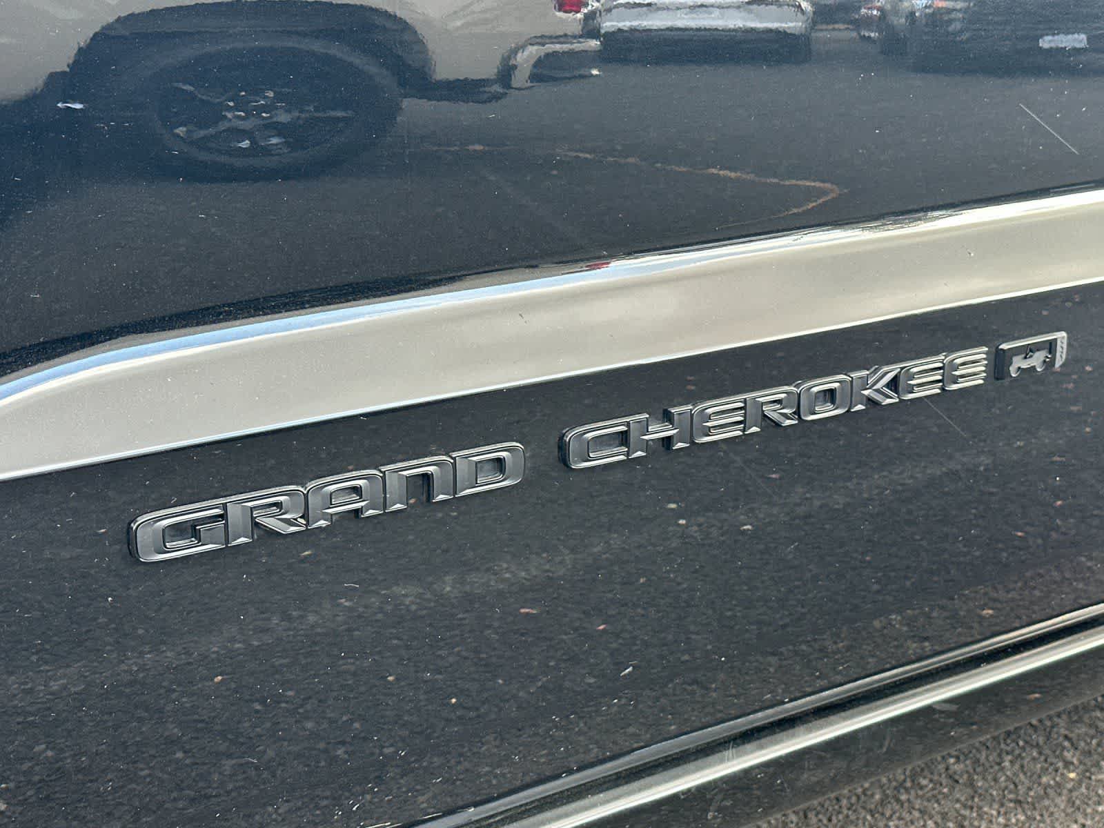 Thumbnail: 2022 Jeep Grand Cherokee - 10