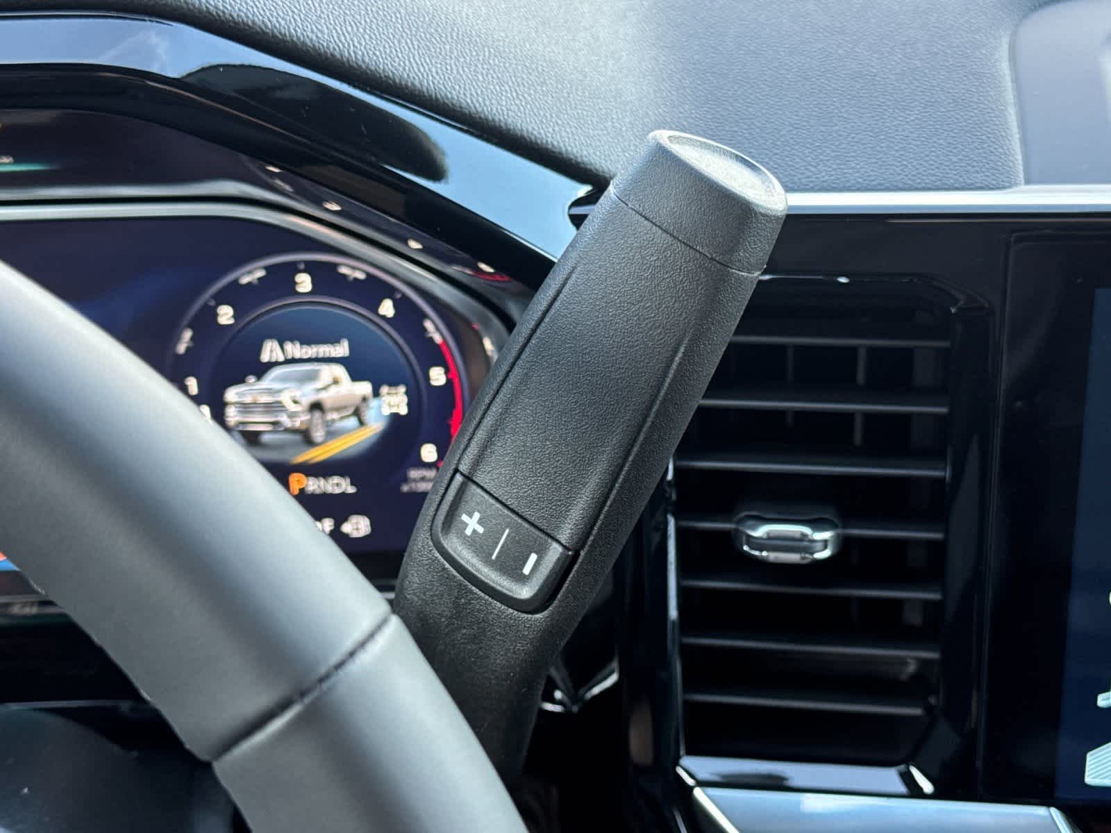 Thumbnail: 2026 Chevrolet Silverado 2500 - 21